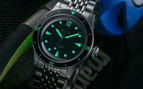 Dive watch under 2000