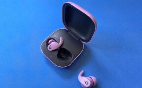 Best Earbuds for Swimming in 2022